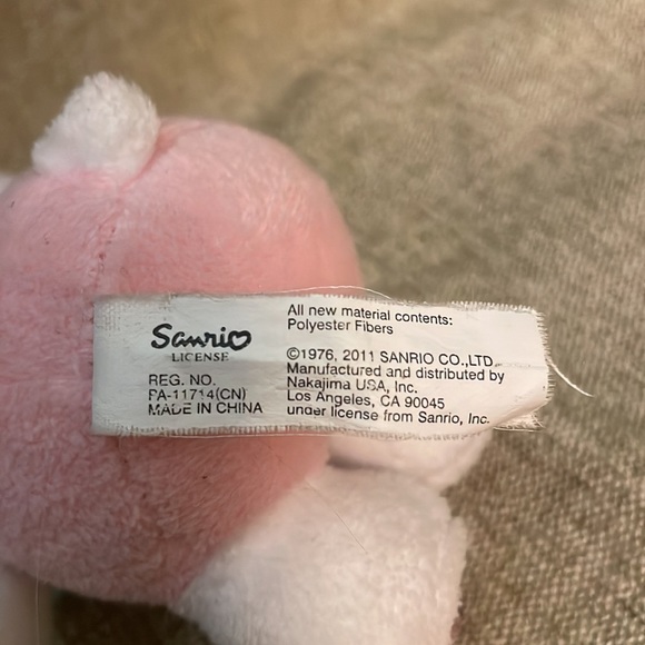 Hello Kitty 2011 Small Plush Spring Lady Bug - Picture 7 of 7